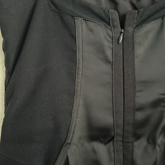 NWOT Nicole Miller Collection | Form-Fitting Cocktail Dress with Detail - Black - Picture 5 of 10